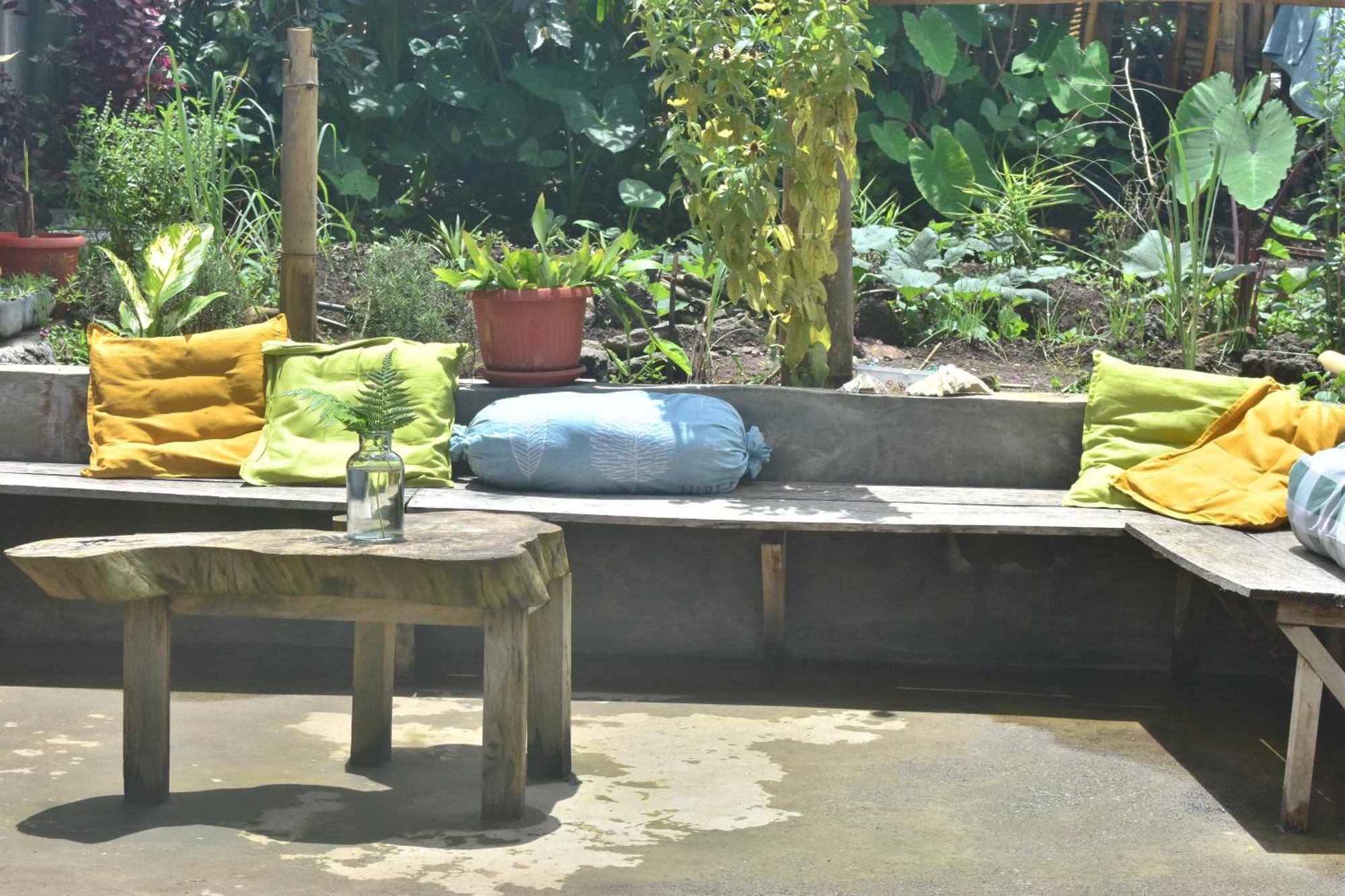 Mama'S Homestay Ruteng Exterior foto